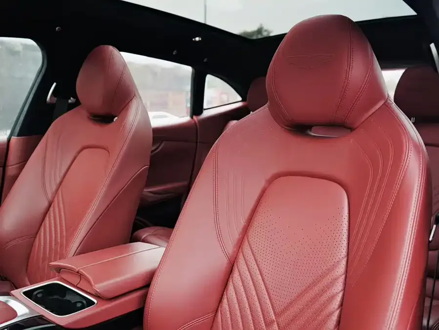 Aston Martin DBX 2022 3.0T STRAIGHT-SIX 2022 — миниатюра 5