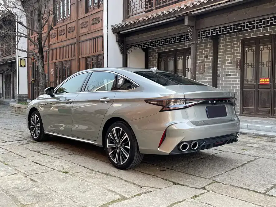 Chery Arrizo 8 Arrizo 8 2025 1.6T DCT Intelligent 2025 — миниатюра 2
