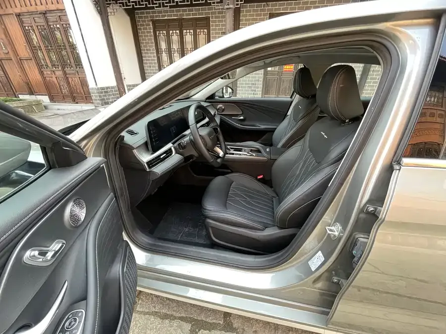 Chery Arrizo 8 Arrizo 8 2025 1.6T DCT Intelligent 2025 — миниатюра 4