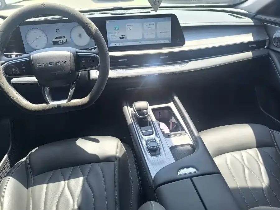 Chery Arrizo 8 Arrizo 8 2024 1.6T DCT Intelligent 2025 — миниатюра 2