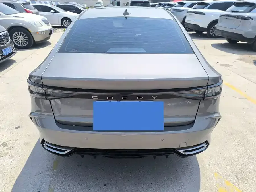 Chery Arrizo 8 Arrizo 8 2024 1.6T DCT Intelligent 2025 — миниатюра 5