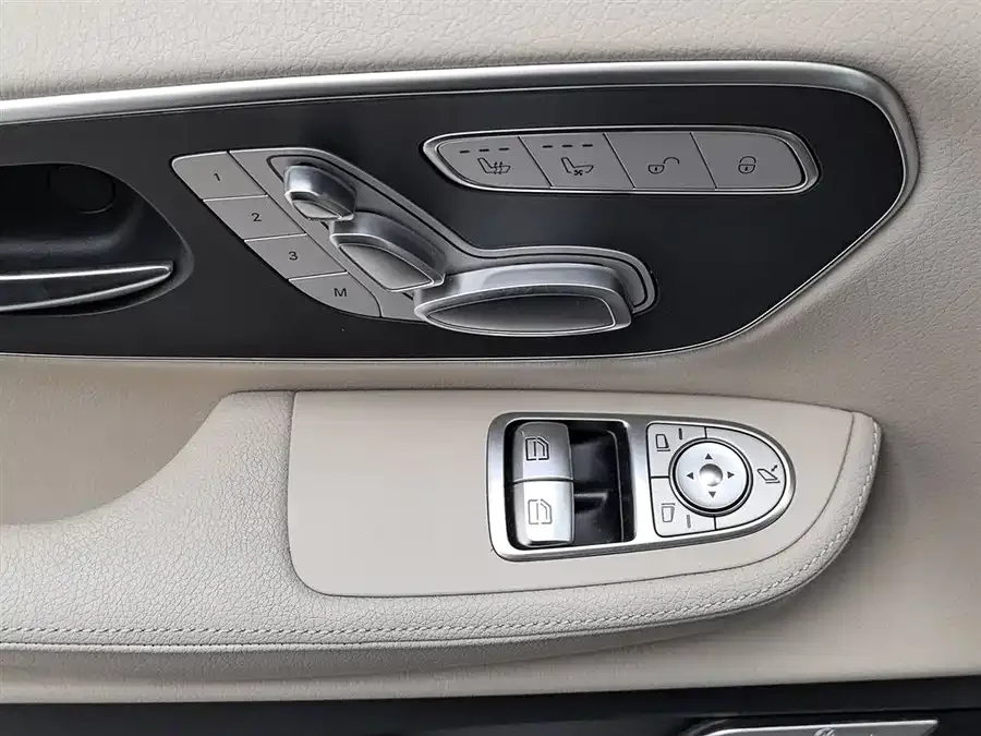 Mercedes-Benz Class V Mercedes-Benz V-Class 2021 V 260 L Long Wheelbase Luxury Edition 2022 — миниатюра 3