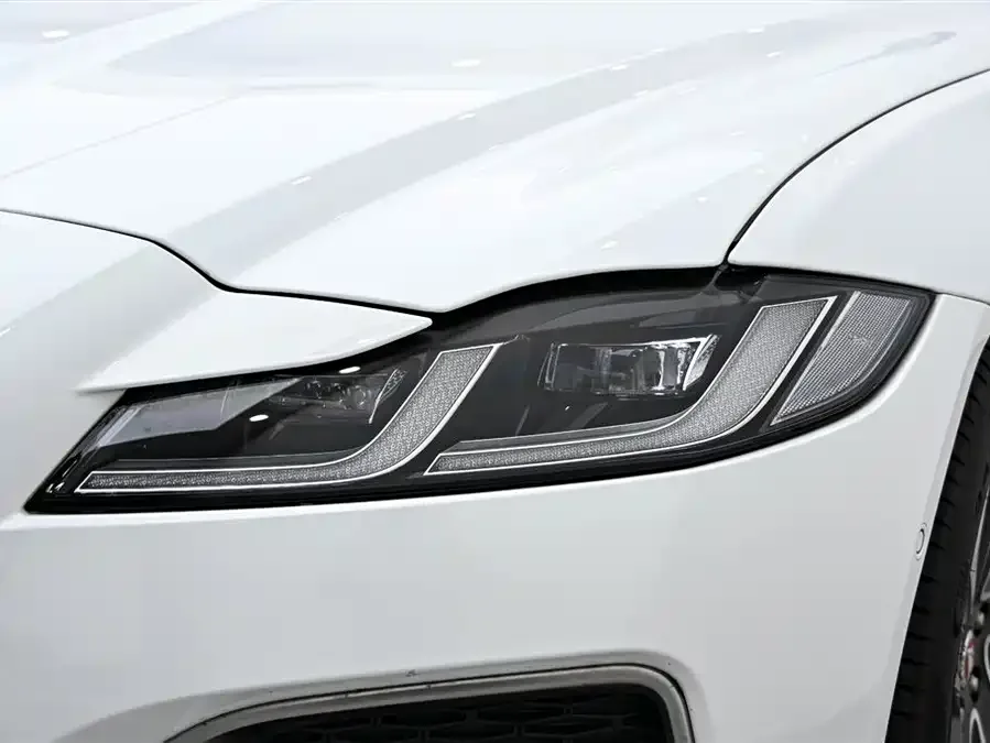 Jaguar XFL 2023 XFL 2.0T P200 2WD Elite Luxury Edition 2024 — миниатюра 3