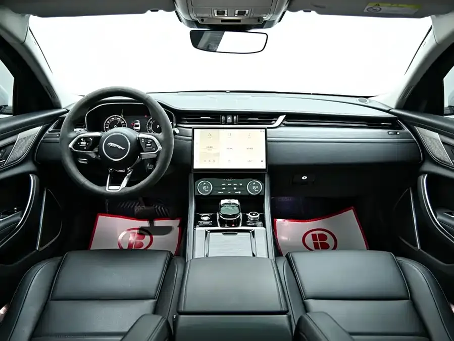 Jaguar XFL 2023 XFL 2.0T P200 2WD Elite Luxury Edition 2024 — миниатюра 4