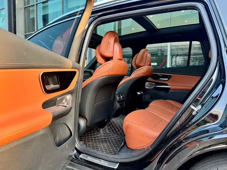 Mercedes-Benz GLC-Class Mercedes-Benz GLC 2023 GLC 300 L 4MATIC luxury 5-seater 2023 — миниатюра 4