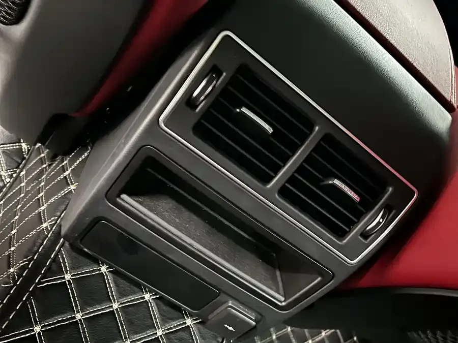 Jaguar XFL 2023 XFL 2.0T P250 2WD Elite Sports Edition 2024 — миниатюра 5