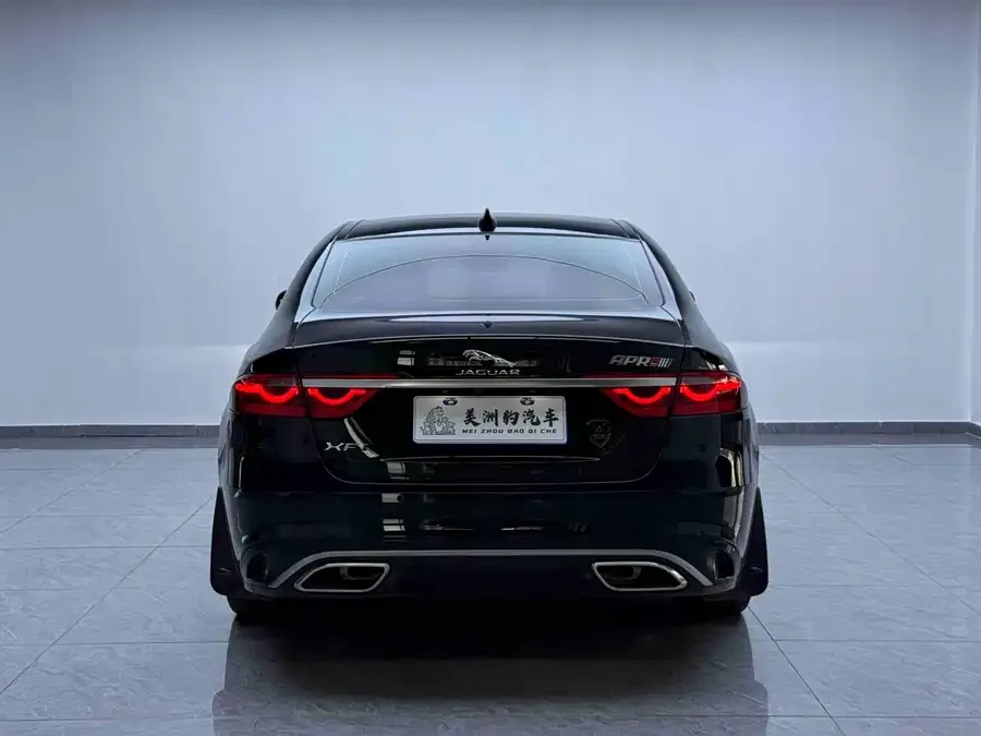 Jaguar XFL 2025 2.0T P250 Two-Wheel Drive Premium Luxury Edition 2026 — миниатюра 5