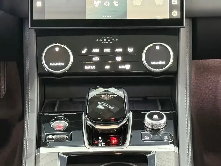 Jaguar XFL 2022 XFL 2.0T P250 2WD Exclusive Luxury Edition 2022 — миниатюра 3