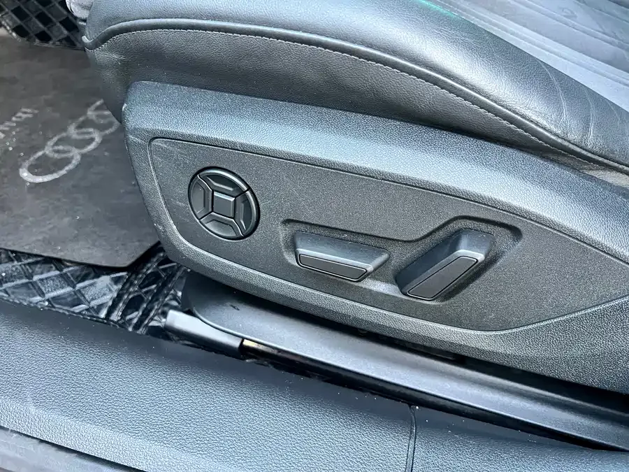 Audi A7 2023 45 TFSI Premium Edition 2023 — миниатюра 2