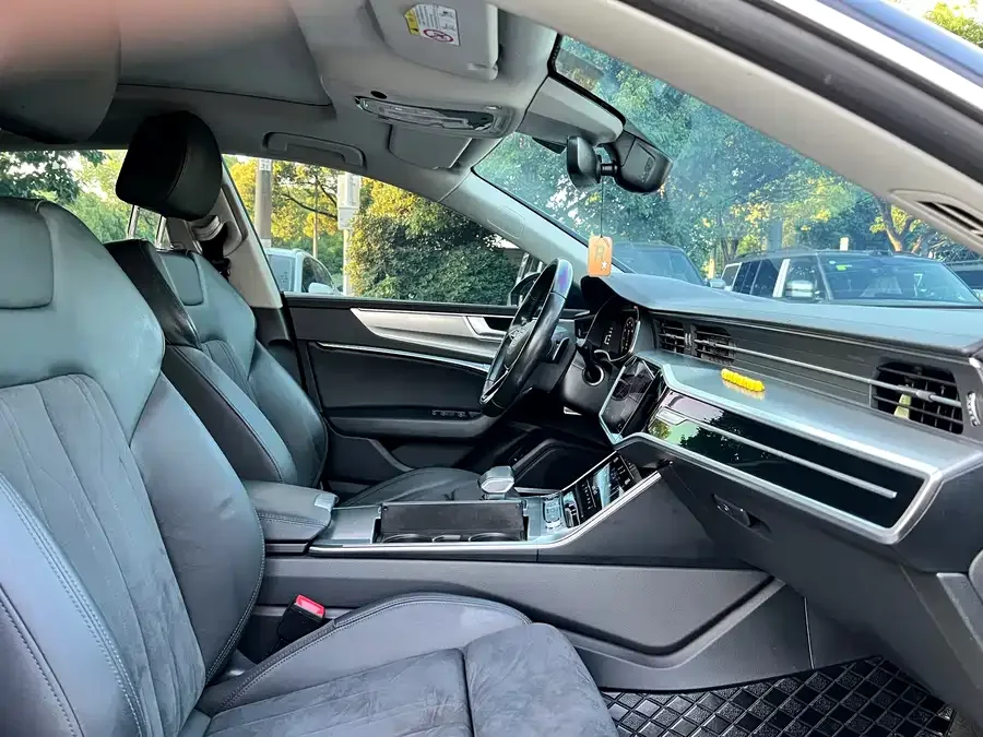 Audi A7 2023 45 TFSI Premium Edition 2023 — миниатюра 5