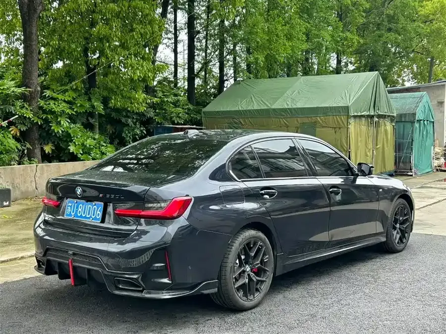 BMW 3 Series 2026 BMW 3 Series 330Li M Sport Shadow Edition 2025 — миниатюра 5