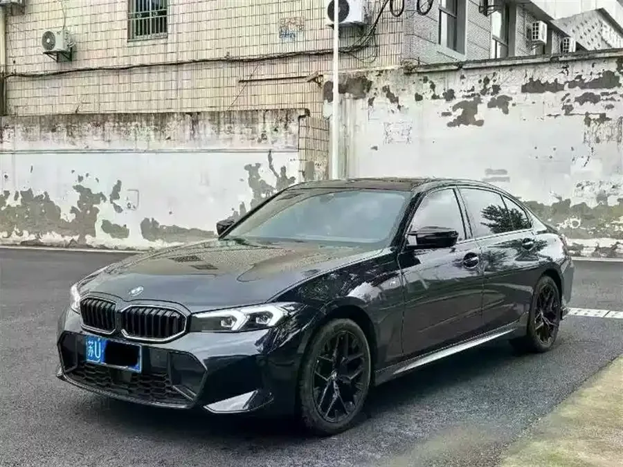 BMW 3 Series 2026 BMW 3 Series 330Li M Sport Shadow Edition 2025 — фото 1, купить с доставкой в Москву