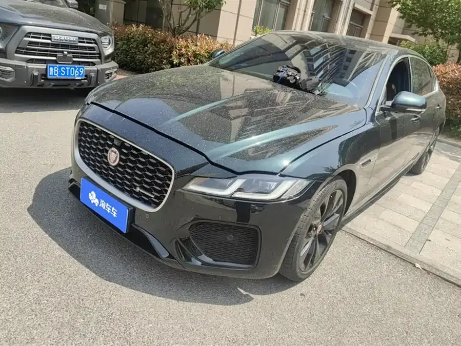Jaguar XFL 2023 XFL 2.0T P300 4WD Flagship Sports Edition 2024 — фото 1, купить с доставкой в Москву