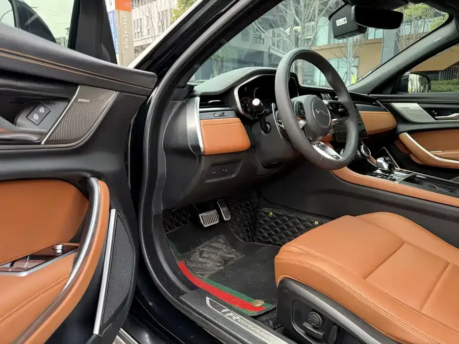 Jaguar XFL 2023 XFL 2.0T P250 2WD Elite Sports Edition 2023 — миниатюра 4