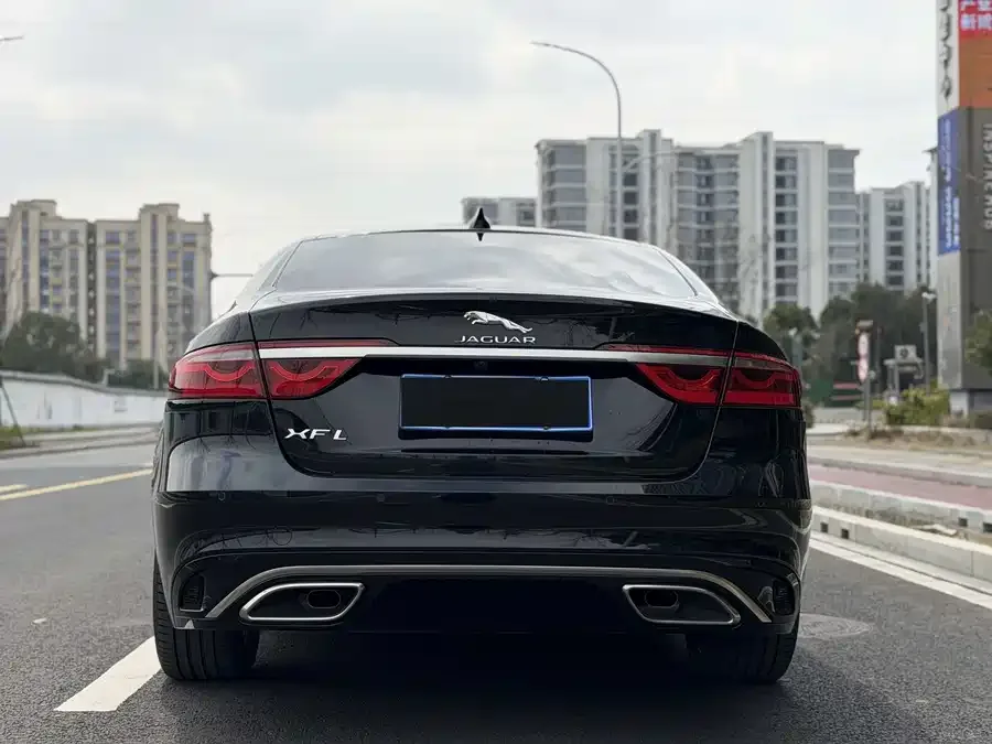 Jaguar XFL 2023 XFL 2.0T P250 2WD Elite Sports Edition 2023 — миниатюра 5