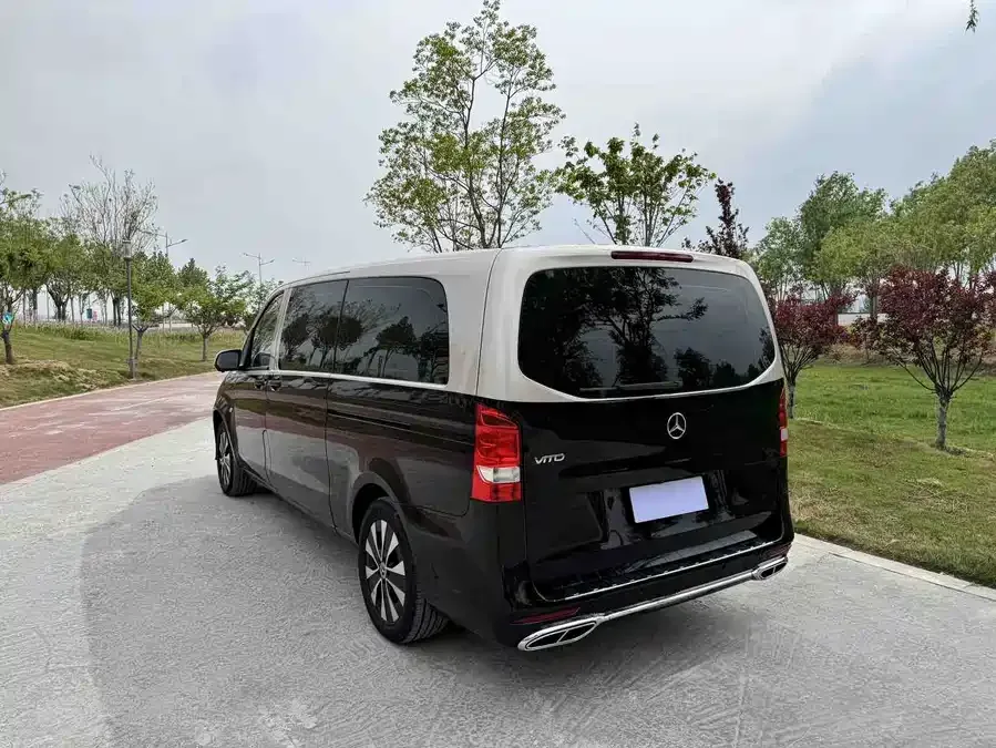 Mercedes-Benz Vito Vito 2021 2.0T Business Edition 7 Seaters 2022 — миниатюра 3