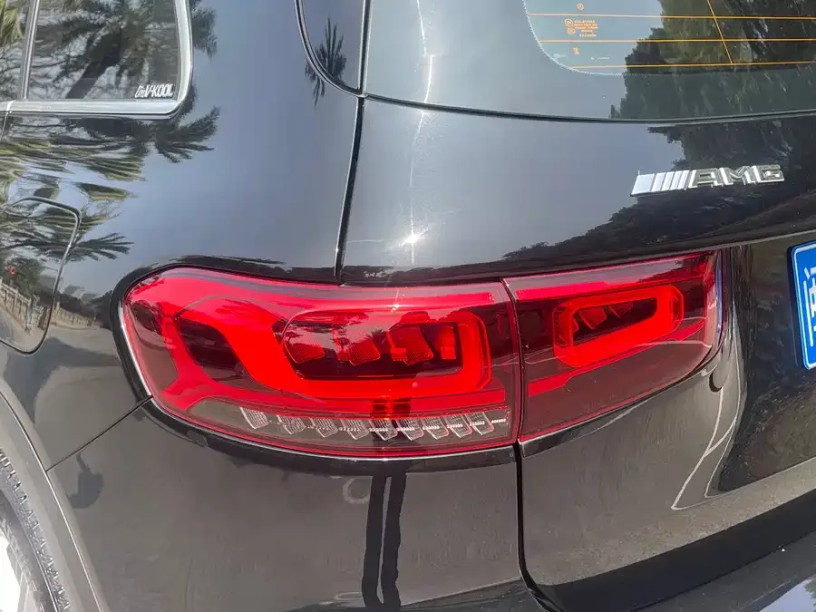 Mercedes-Benz GLB-Class Mercedes-Benz GLB 2023 GLB 220 Dynamic 2023 — миниатюра 4