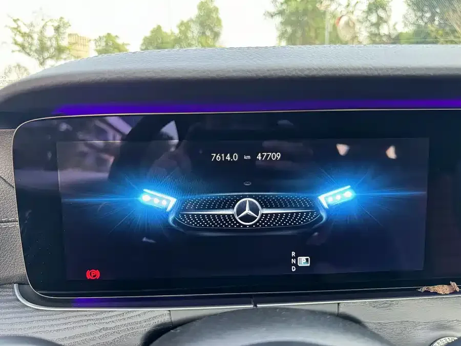 Mercedes-Benz E-Class Mercedes-Benz E-Class (Imported) 2021 E 260 Coupe 2022 — миниатюра 3