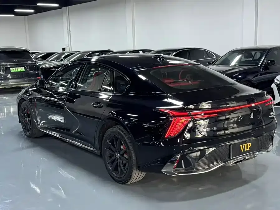 Hongqi H6 Hongqi H6 2025 2.0T 2 Millionth Commemorative Edition 2025 — миниатюра 3