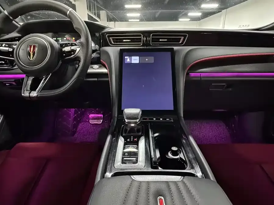 Hongqi H6 Hongqi H6 2025 2.0T 2 Millionth Commemorative Edition 2025 — миниатюра 4