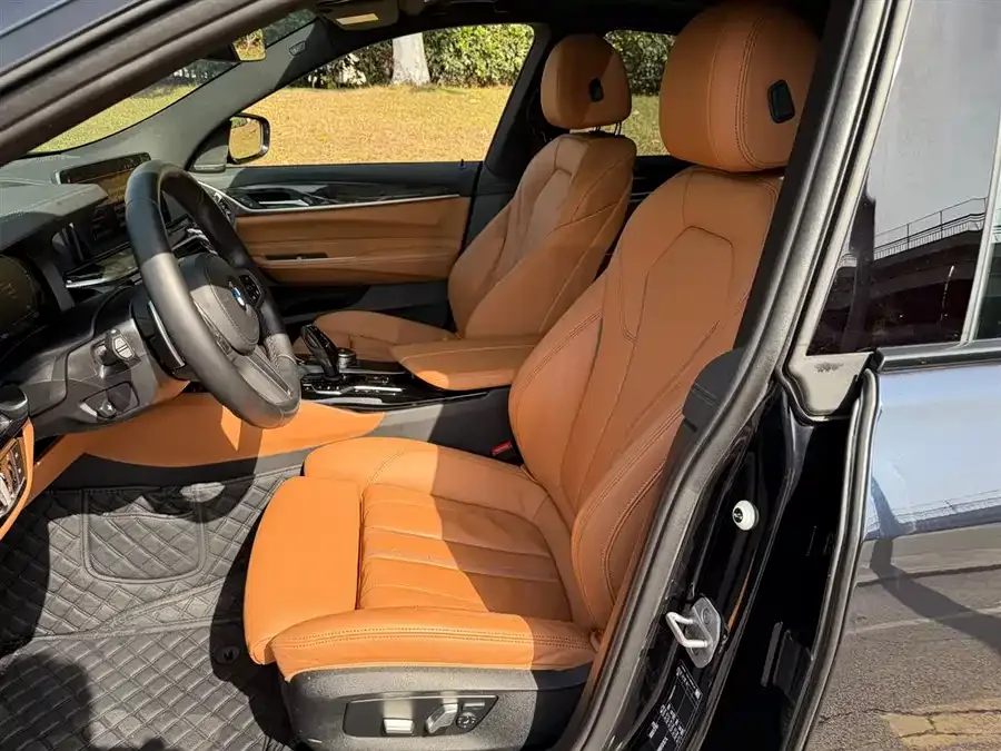 BMW 6 Series GT 2022 630i M Sport Package 2024 — миниатюра 5