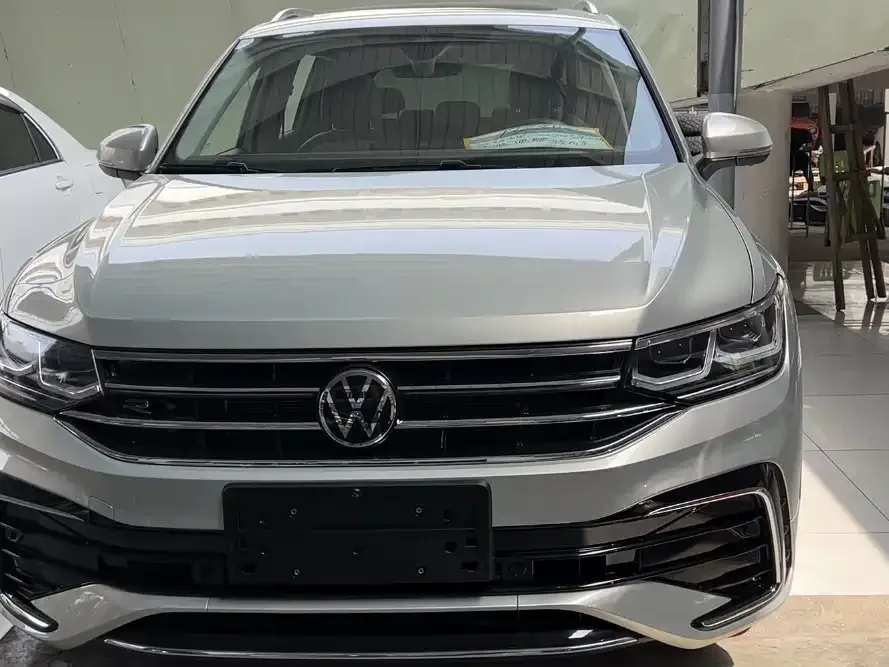 Volkswagen Tiguan L 2023