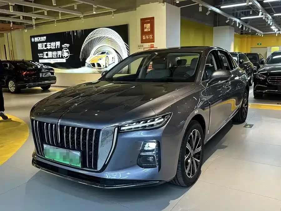 Hongqi H5 PHEV 2025