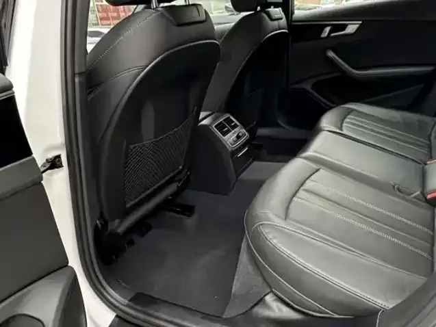Audi a4 l 2024 40 TFSI luxury and dynamic model 2024 — миниатюра 3