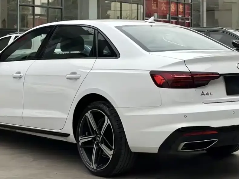 Audi a4 l 2024 40 TFSI luxury and dynamic model 2024 — миниатюра 4