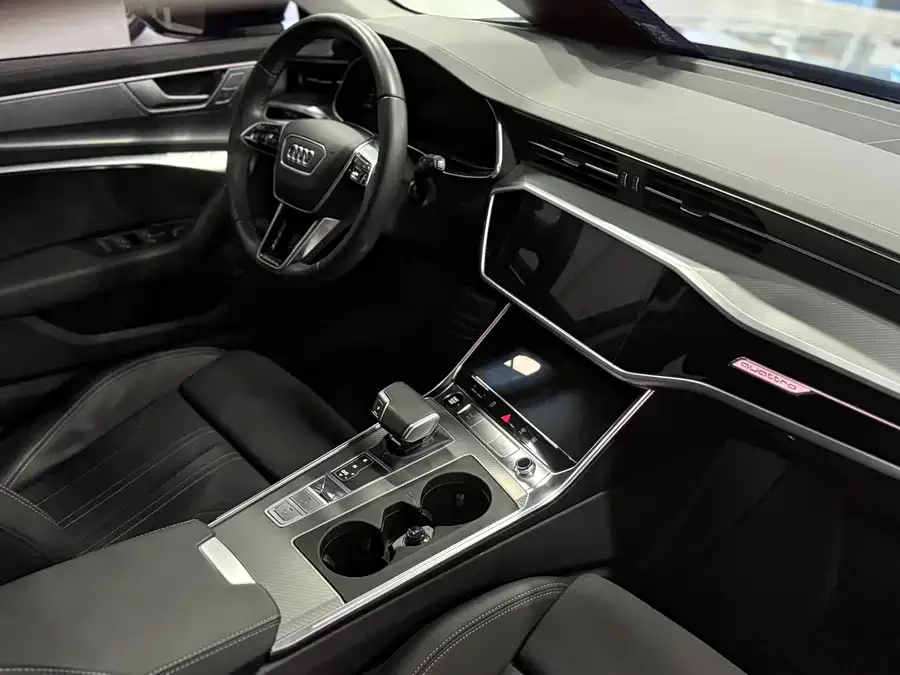 Audi A6 Audi A6 (Imported) 2024 Avant Avant 45 TFSI Selected Dynamic Edition 2024 — миниатюра 4