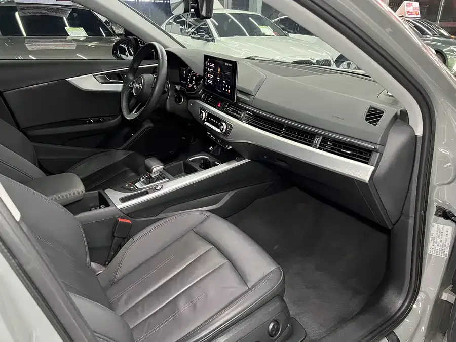 Audi A4 Audi A4 (Imported) 2022 Avant 40 TFSI Fashion Dynamic Edition 2022 — миниатюра 3
