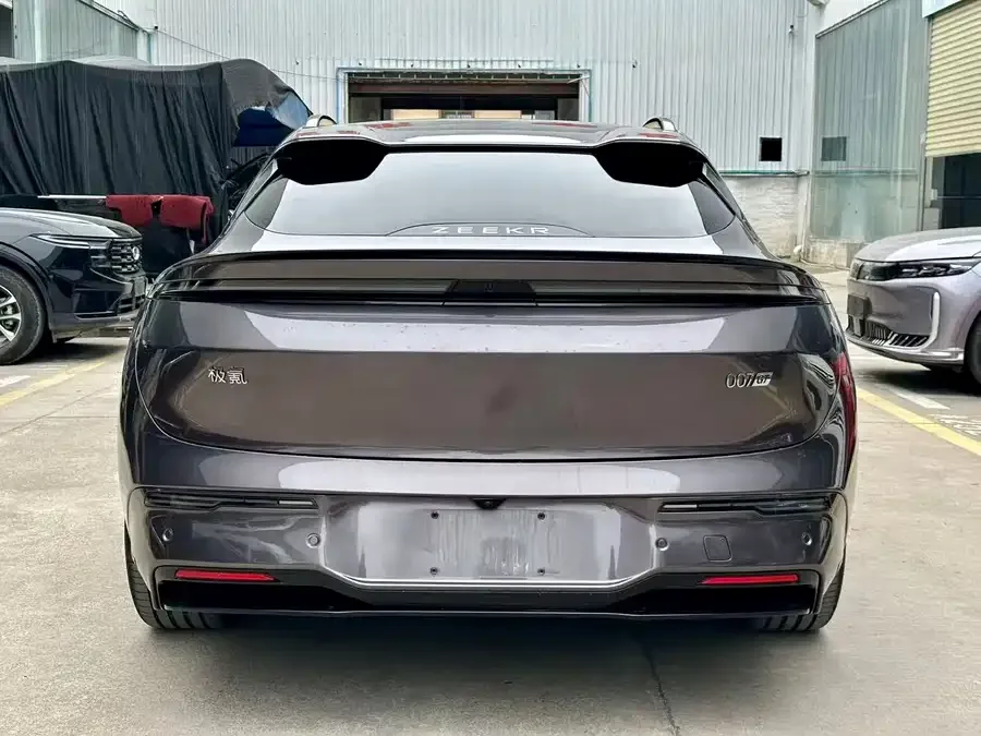 Zeekr 007GT Zeekr 007GT 2025 Long-Range Rear-Wheel Drive Smart Driving Edition 100kWh 2025 — миниатюра 3