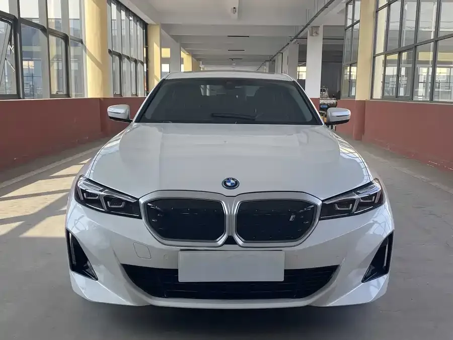 BMW i3 2024
