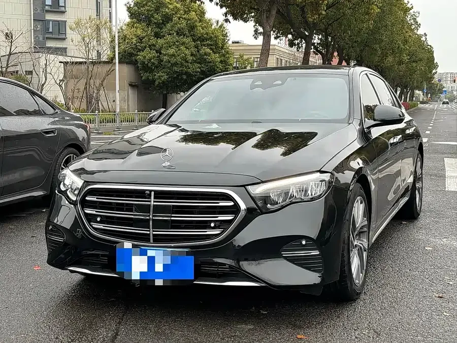 Mercedes-Benz E-Class 2025