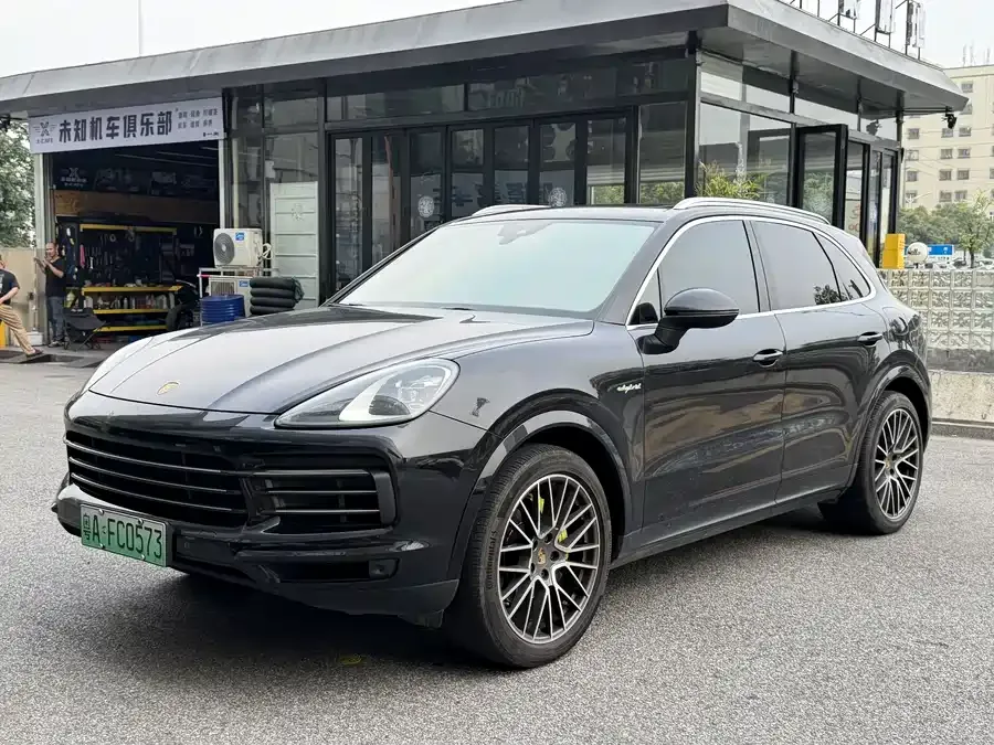 Porsche Cayenne New Energy 2022