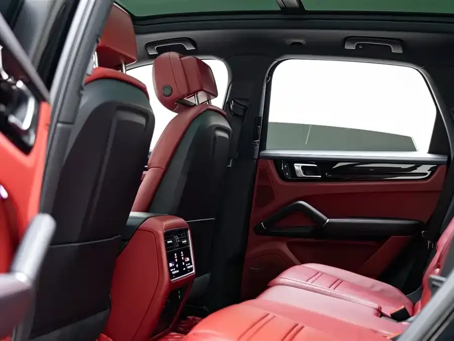 Porsche Cayenne New Energy Cayenne New Energy 2023 Cayenne E-Hybrid 2.0T 2022 — миниатюра 4