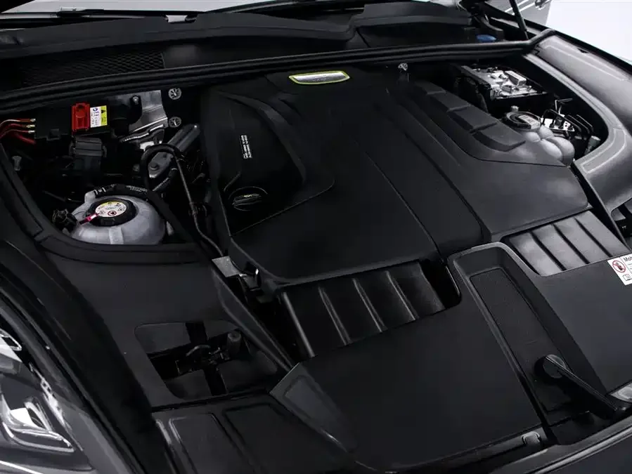 Porsche Cayenne New Energy Cayenne New Energy 2023 Cayenne E-Hybrid 2.0T 2023 — миниатюра 5