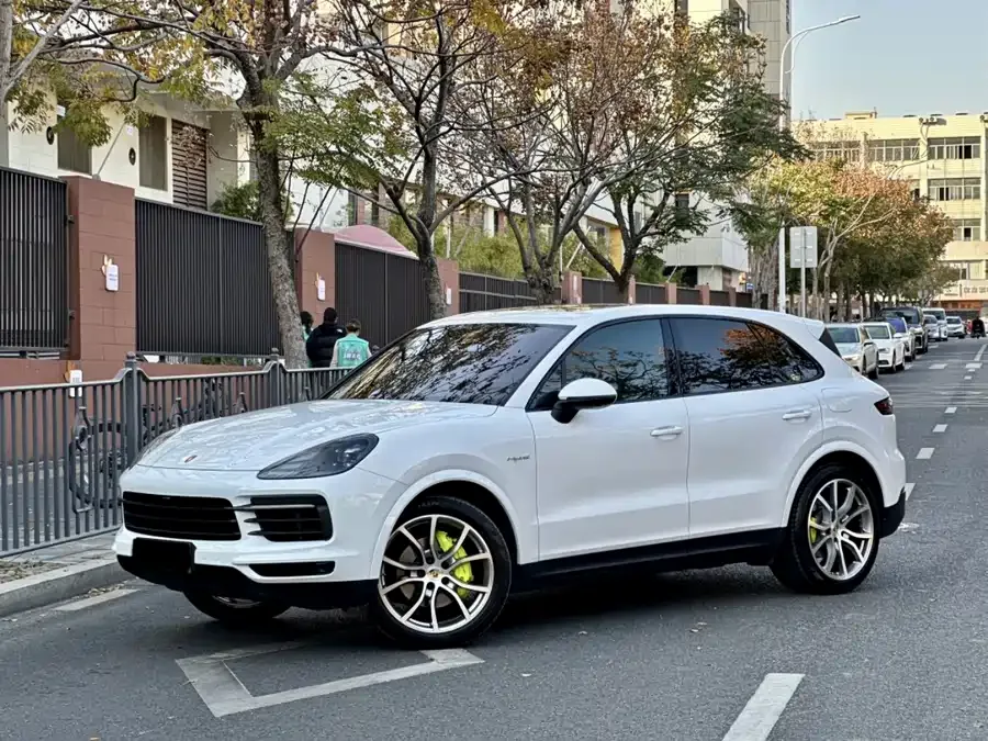 Porsche Cayenne New Energy 2023