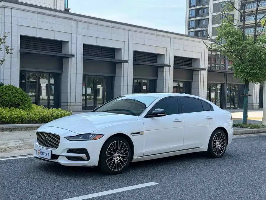 Jaguar XEL 2022