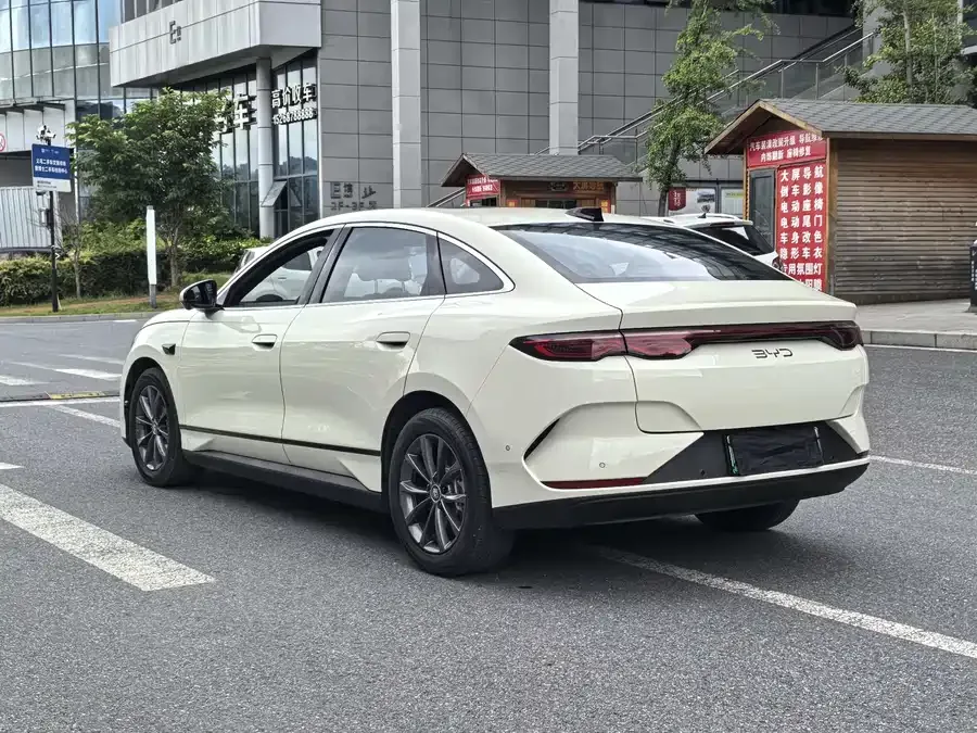 BYD Qin L Qin L 2025 EV 545KM Beyond Edition 2025 — миниатюра 4