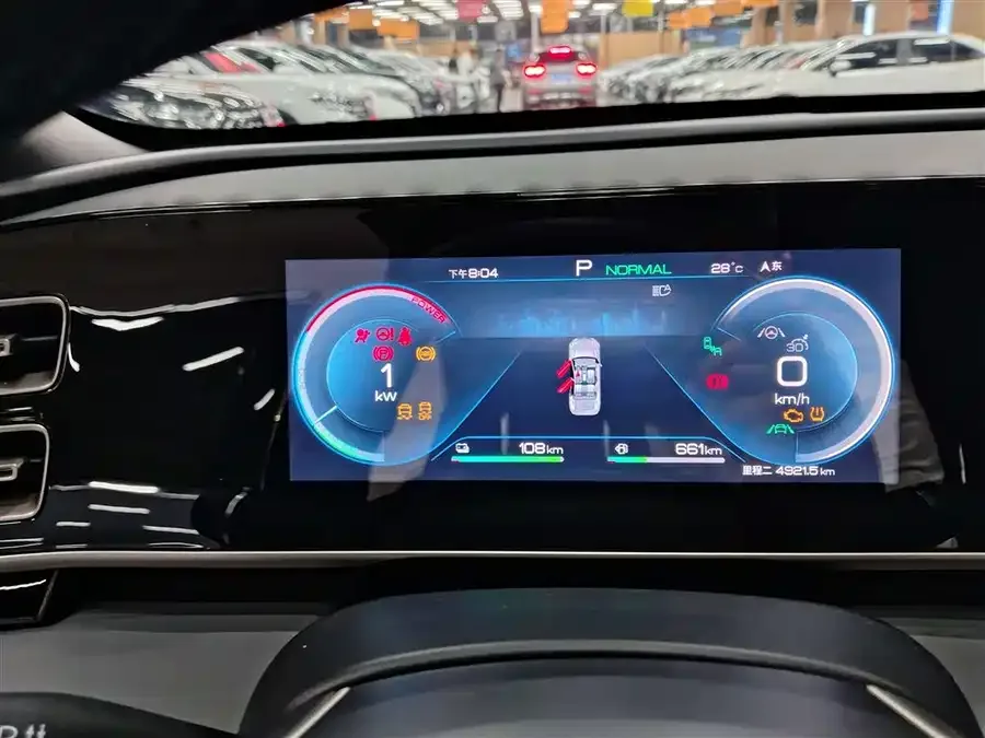 BYD Qin L Qin L 2024 DM-i 120KM Beyond Edition 2024 — миниатюра 3