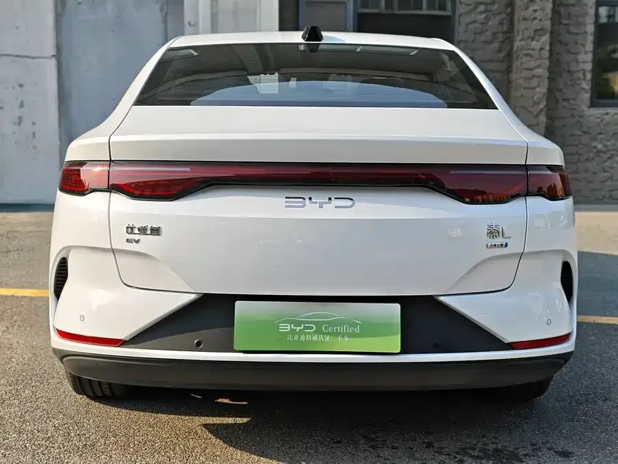 BYD Qin L Qin L 2025 EV 545KM Beyond Edition 2025 — миниатюра 2