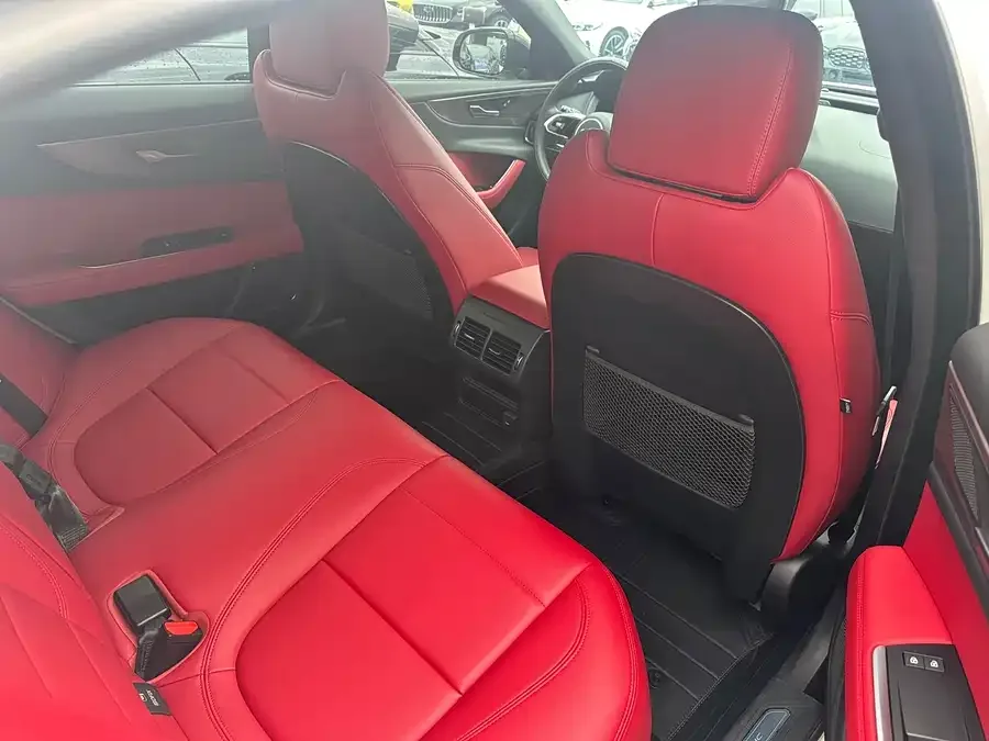 Jaguar XEL 2023 2.0T 250PS R-DYNAMIC S aggressive sports version 2023 — миниатюра 3