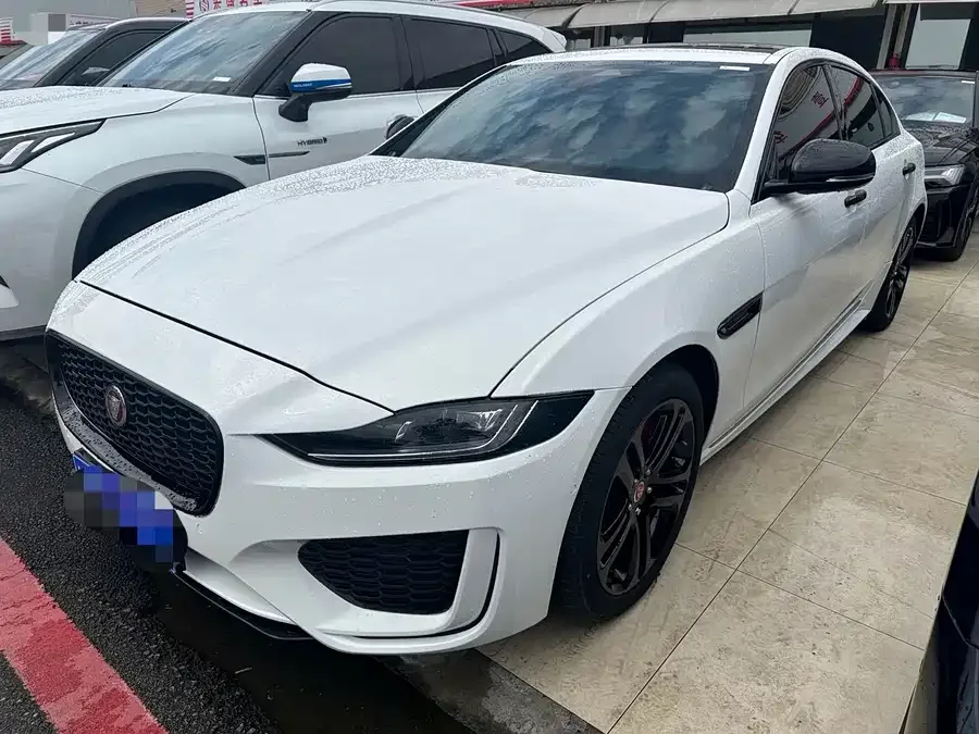 Jaguar XEL 2023 2.0T 250PS R-DYNAMIC S aggressive sports version 2023 — фото 1, купить с доставкой в Москву