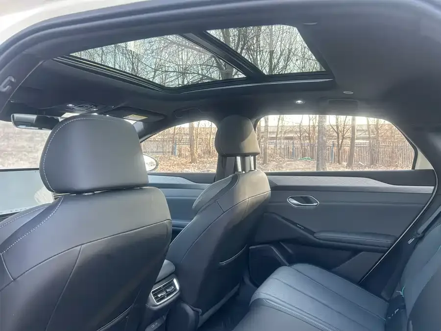 BYD Qin L Qin L 2025 EV 470KM Leading Edition 2025 — миниатюра 4
