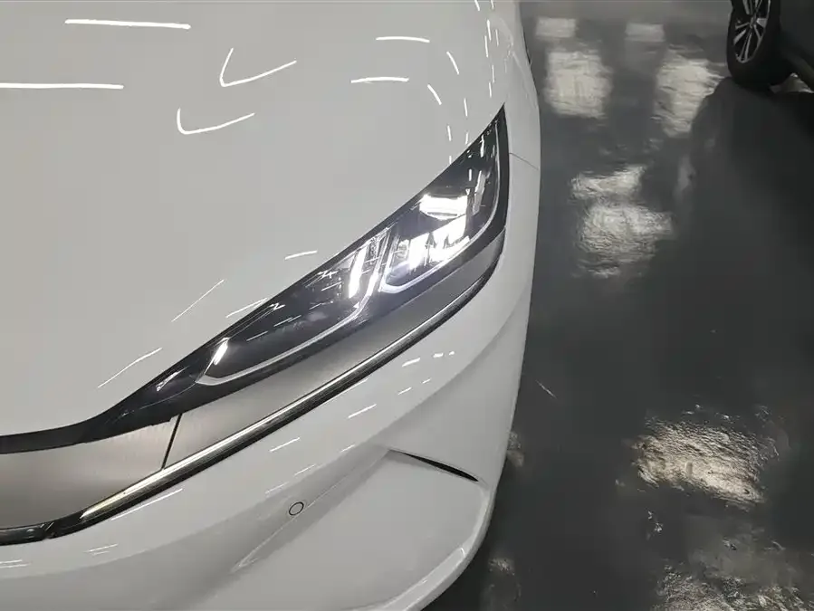 BYD Qin L Qin L 2025 EV 545KM Excellence Edition 2025 — миниатюра 2