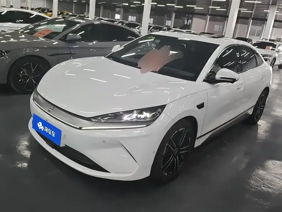 BYD Qin L Qin L 2025 EV 545KM Excellence Edition 2025 — фото 1, купить с доставкой в Москву