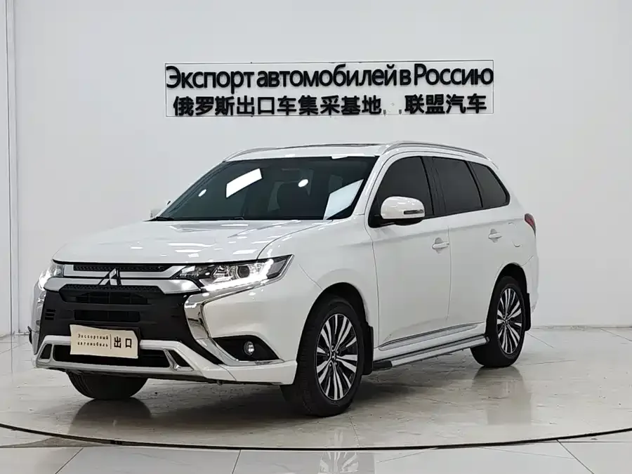 Mitsubishi Outlander 2023