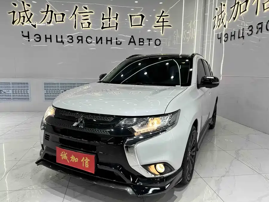 Mitsubishi Outlander Outlander 2021 2.0L 2WD Yaodong Edition 5 Seaters 2023 — фото 1, купить с доставкой в Москву