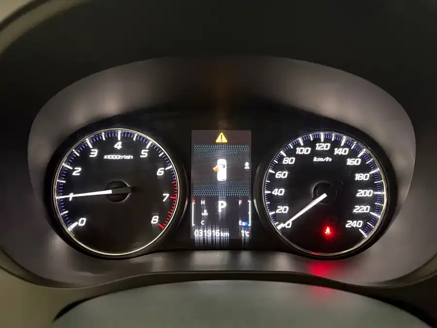 Mitsubishi Outlander Outlander 2021 2.0L 2WD Enjoy Edition 5 Seaters 2022 — миниатюра 2